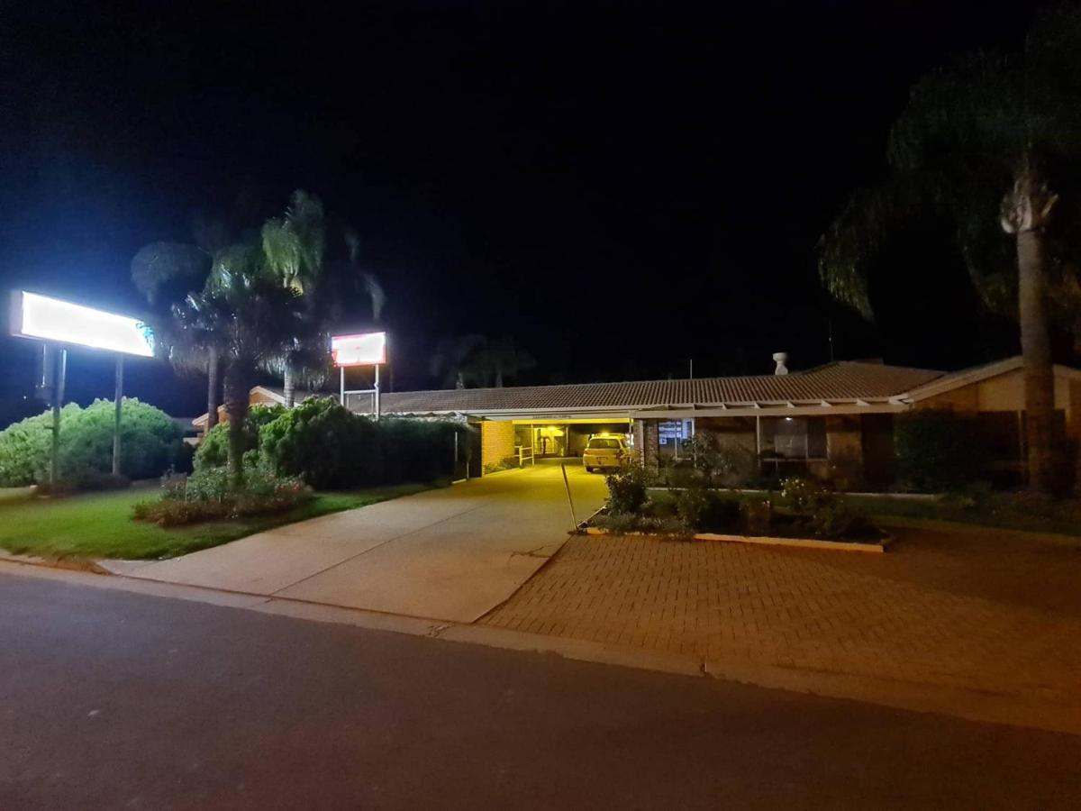 Sun River Resort Buronga - Mildura Exteriör bild